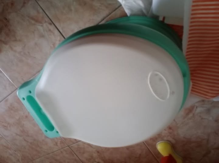 Χαρίστηκαν από την Κουζίνα Αλληλεγγύης Βόλου 