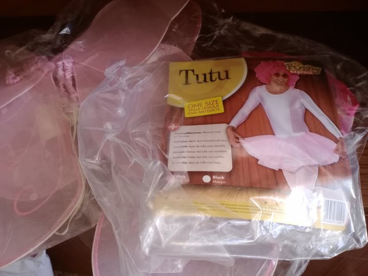 Χαρίστηκαν από την Κουζίνα Αλληλεγγύης Βόλου 