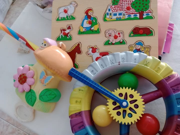 Χαρίστηκαν από την Κουζίνα Αλληλεγγύης Βόλου 