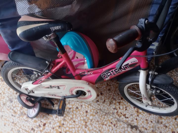 Χαρίστηκαν από την Κουζίνα Αλληλεγγύης Βόλου 