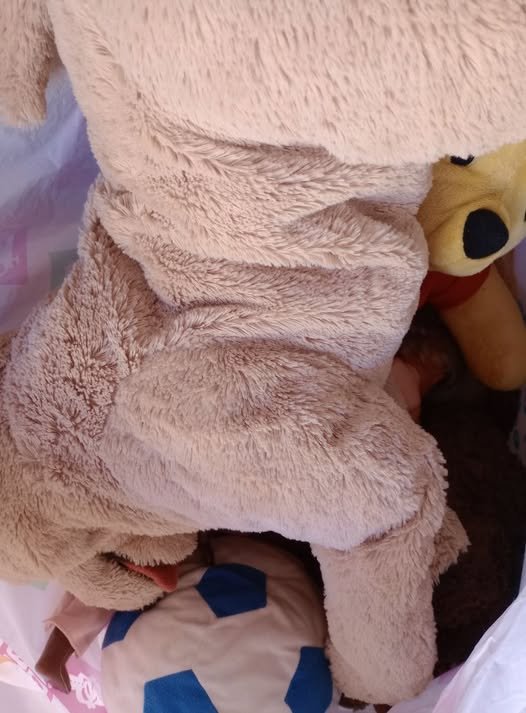 Χαρίστηκαν από την Κουζίνα Αλληλεγγύης Βόλου 