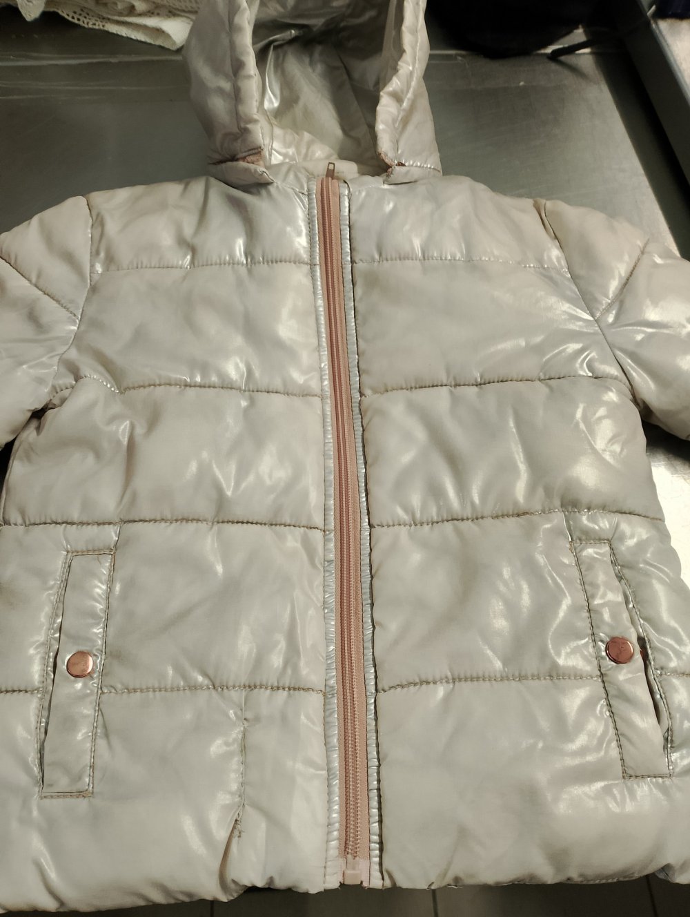 Χαρίστηκαν από την Κουζίνα Αλληλεγγύης Βόλου 