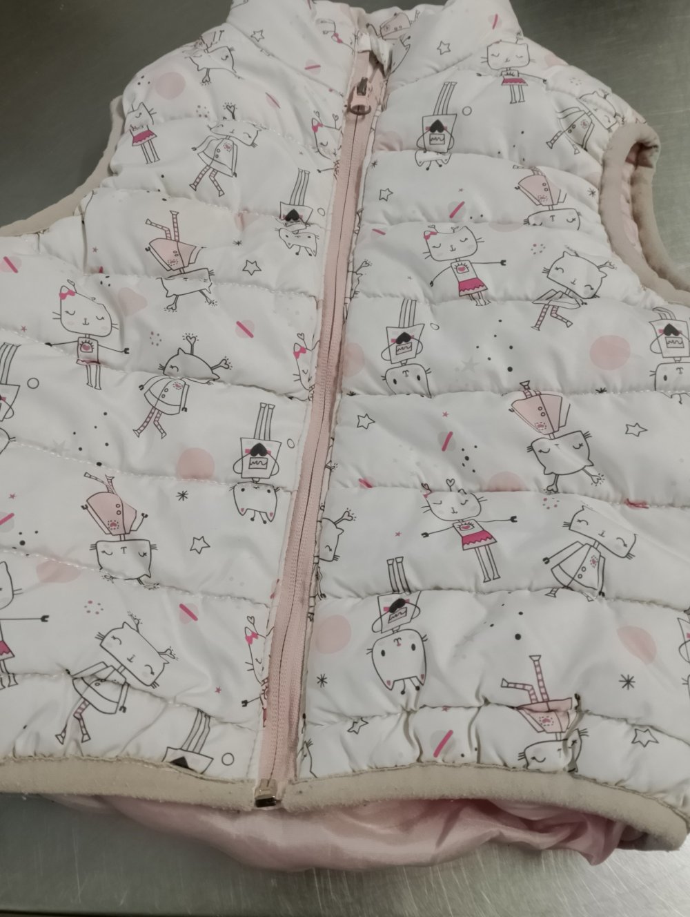 Χαρίστηκαν από την Κουζίνα Αλληλεγγύης Βόλου 