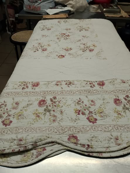 Χαρίστηκαν από την Κουζίνα Αλληλεγγύης Βόλου 